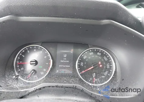 2022 Toyota Rav4 Xle z USA, uszkodzony, nr VIN 2T3P1RFV0NW311854